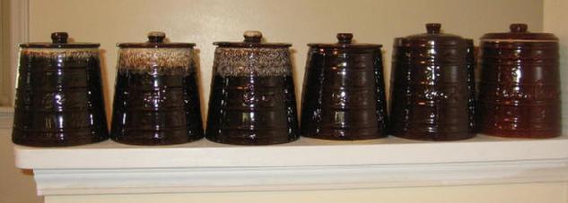 The 6 styles of Marcrest cookie jars are pictured here.